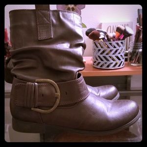Brown mid-calf boots with buckle